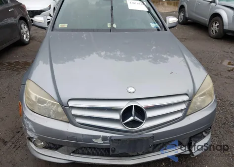 2008 Mercedes-Benz C 300 Luxury/Sport z USA, uszkodzony, nr VIN WDDGF54X98R018608